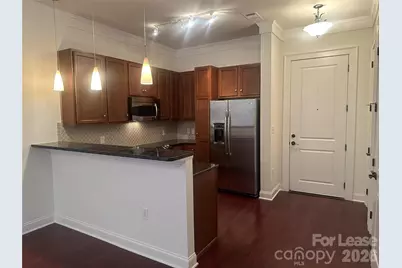 2810 Selwyn Avenue #126, Charlotte, NC 28209 - Photo 5