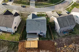 10513 Dominion Village Dr, Charlotte, NC 28269 - Photo 5