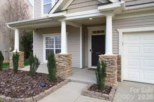 10513 Dominion Village Dr, Charlotte, NC 28269 - Photo 11