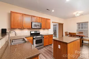 10513 Dominion Village Dr, Charlotte, NC 28269 - Photo 27