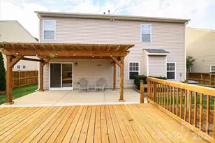 10513 Dominion Village Dr, Charlotte, NC 28269 - Photo 17