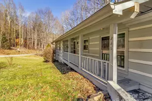 229 Medford Hannah Rd, Waynesville, NC 28785 - Photo 3