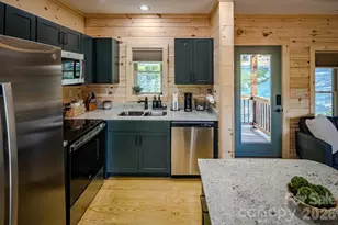 225 Oak Rd, Beech Mountain, NC 28604 - Photo 3