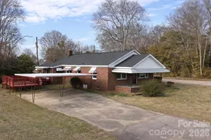 213 Jewel St, Chester, SC 29706 - Photo 1