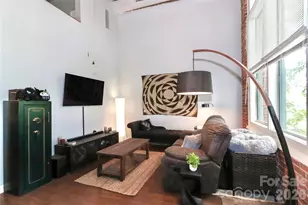 201 S Hoskins Rd, Charlotte, NC 28208 - Photo 11