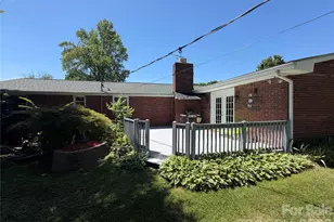 76 Eastview Ct, Taylorsville, NC 28681 - Photo 11