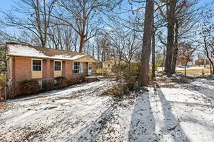 2320 Vinton Dr, Dallas, NC 28034 - Photo 3