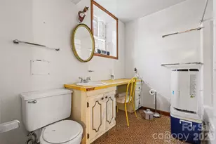 2320 Vinton Dr, Dallas, NC 28034 - Photo 19