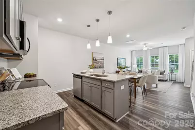 6518 Harlech Street, Charlotte, NC 28269 - Photo 7