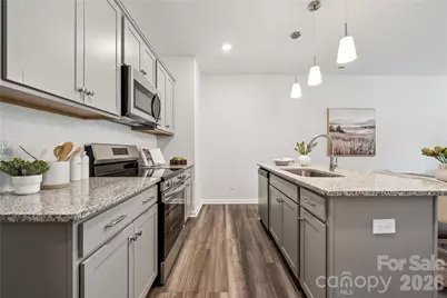 6518 Harlech Street, Charlotte, NC 28269 - Photo 5