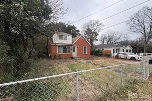 2321 Dundeen St, Charlotte, NC 28216 - Photo 3