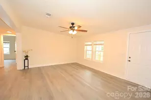 5008 Forestmont Dr, Matthews, NC 28105 - Photo 7