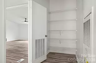 1003 Wesbrooke Ct, Bessemer City, NC 28016 - Photo 23