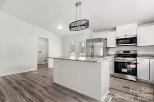 1003 Wesbrooke Ct, Bessemer City, NC 28016 - Photo 15