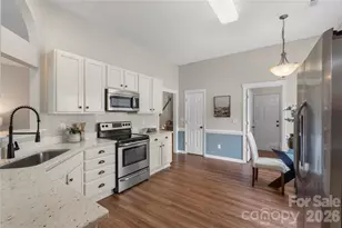 12028 Regent Ridge Ln, Charlotte, NC 28278 - Photo 15