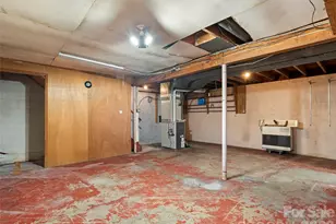 76 Maple Springs Rd, Asheville, NC 28805 - Photo 25