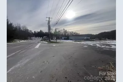 4450 US 70 Highway E, Marion, NC 28752 - Photo 11