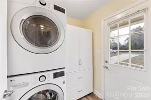 2240 Lawton Bluff Rd, Charlotte, NC 28226 - Photo 23