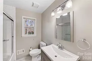 2240 Lawton Bluff Rd, Charlotte, NC 28226 - Photo 31