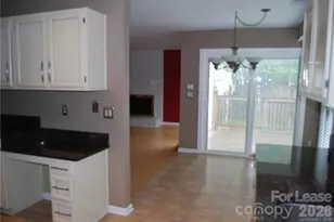 3229 Silver Pond Ct, Charlotte, NC 28210 - Photo 7