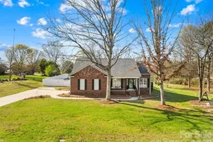 105 Laura Ct, Cherryville, NC 28021 - Photo 1