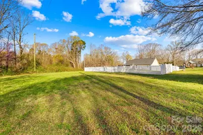 105 Laura Court, Cherryville, NC 28021 - Photo 31