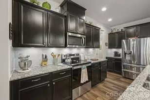 10038 Sweetbriar Rose Ct, Huntersville, NC 28078 - Photo 5