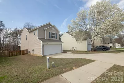 3733 Catawba Creek Drive, Gastonia, NC 28056 - Photo 3