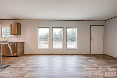 1249 Cleveland Avenue, Grover, NC 28073 - Photo 5