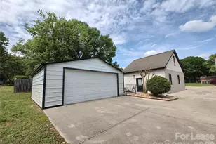 8478 Rocky River Rd, Harrisburg, NC 28075 - Photo 7