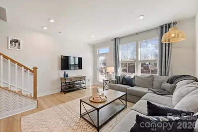 4750 Chastain Avenue, Charlotte, NC 28217 - Photo 3