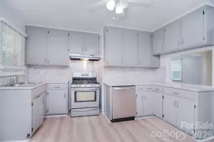 135 Oak Grove Rd, Statesville, NC 28677 - Photo 11