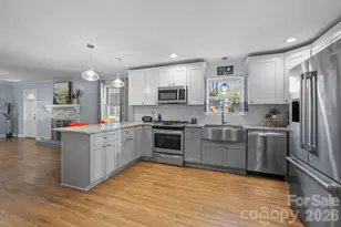 7701 Shady Ln, Charlotte, NC 28215 - Photo 5