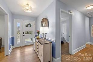 7701 Shady Ln, Charlotte, NC 28215 - Photo 9