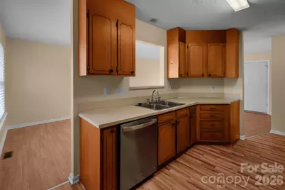 134 E East Avenue, Monroe, NC 28110 - Photo 9