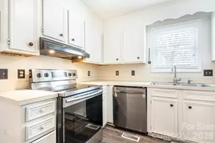 11230 Mallard Crossing Dr, Charlotte, NC 28262 - Photo 15