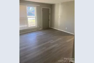 526 Blendwood Drive, Charlotte, NC 28215 - Photo 3