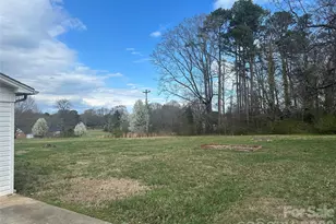 5164 Lavern St, Conover, NC 28613 - Photo 5