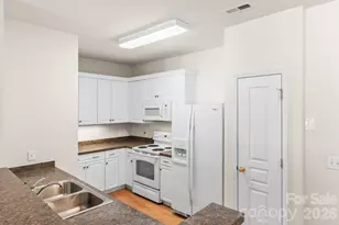 18001 Delmas Dr, Cornelius, NC 28031 - Photo 9