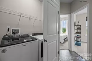 3027 Rozzelles Ferry Rd, Charlotte, NC 28208 - Photo 9