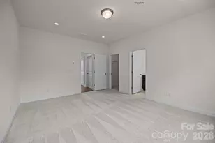 3027 Rozzelles Ferry Rd, Charlotte, NC 28208 - Photo 5