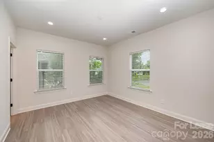 412 Hampton St, Gastonia, NC 28052 - Photo 9