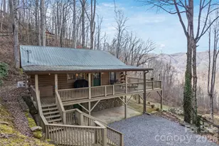10 Zenith Dr, Waynesville, NC 28785 - Photo 1