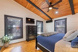 10 Zenith Dr, Waynesville, NC 28785 - Photo 23