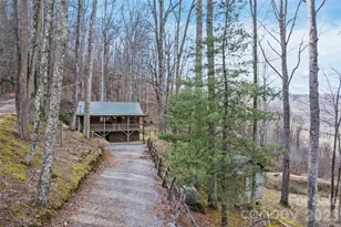 10 Zenith Dr, Waynesville, NC 28785 - Photo 3