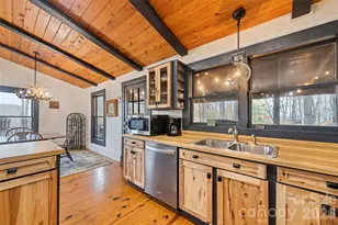 10 Zenith Dr, Waynesville, NC 28785 - Photo 21