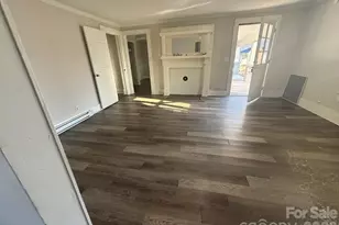 407 Davidson St, Thomasville, NC 27360 - Photo 9