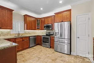 404 Brookhollow Dr, York, SC 29745 - Photo 11