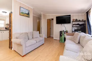 143 Hubert McCall Dr, Balsam Grove, NC 28708 - Photo 5