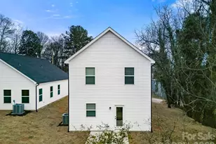 1566 7th Ave Dr, Hickory, NC 28602 - Photo 13